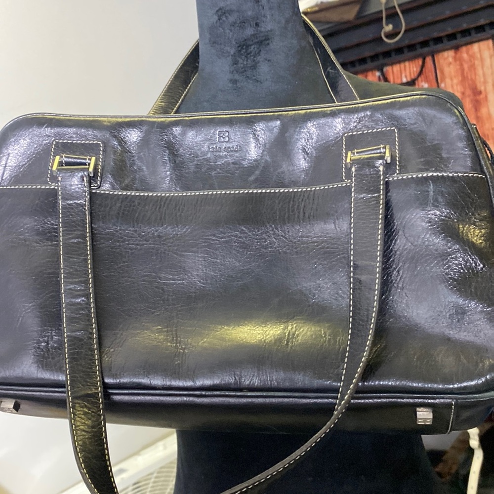 Elegant Black Leather Shoulder Bag